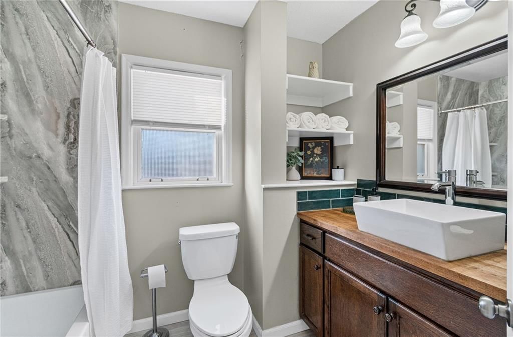 4919 N Troost Avenue — photo 14