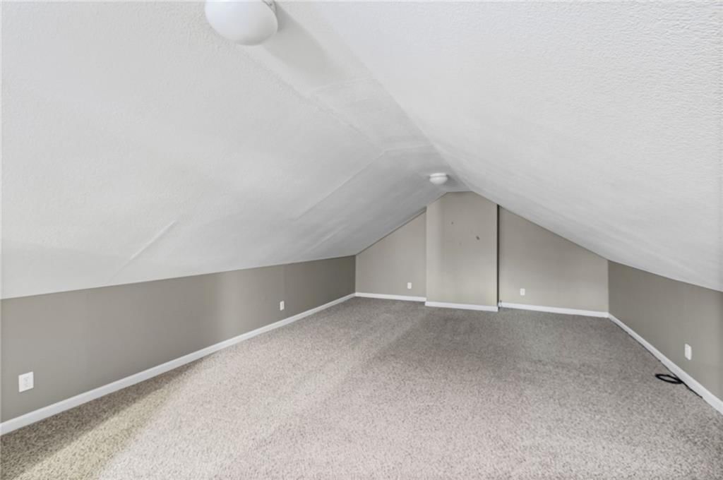 4919 N Troost Avenue — photo 18
