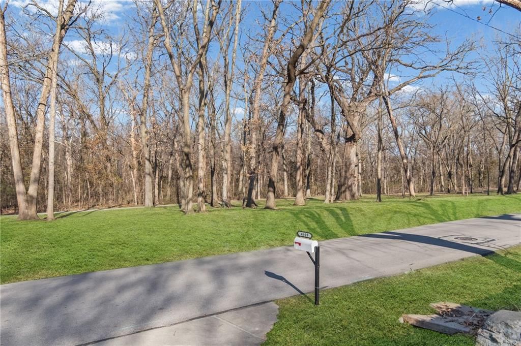 4919 N Troost Avenue — photo 29