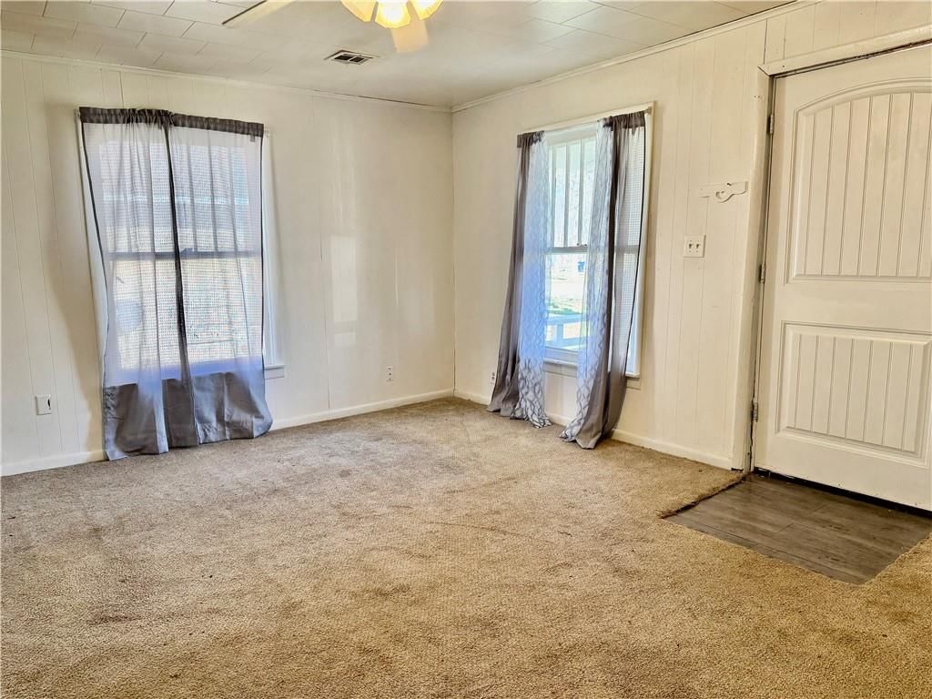 1719 East Avenue — photo 3