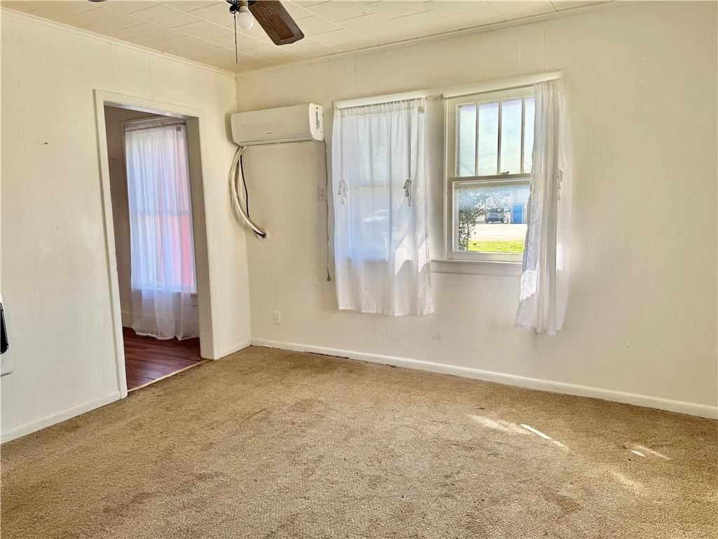 1719 East Avenue — photo 13