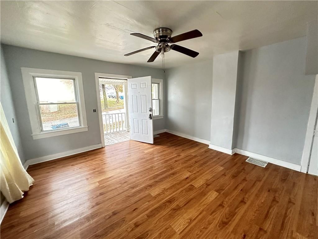 208 S Washington Street — photo 13