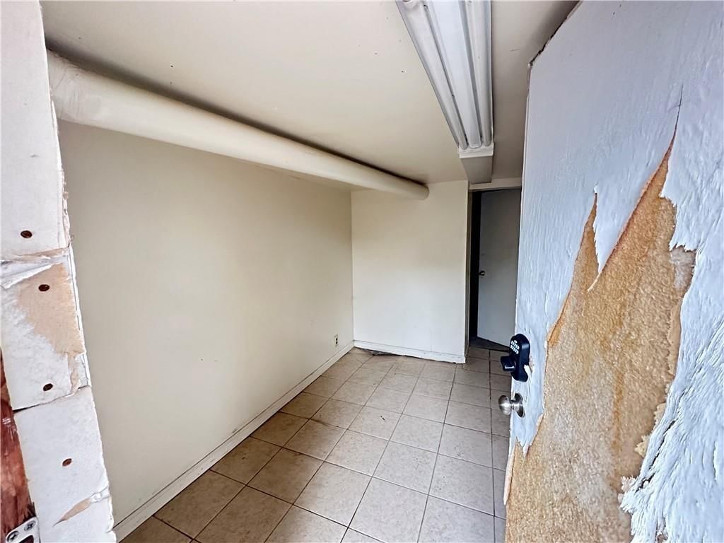 208 S Washington Street — photo 18