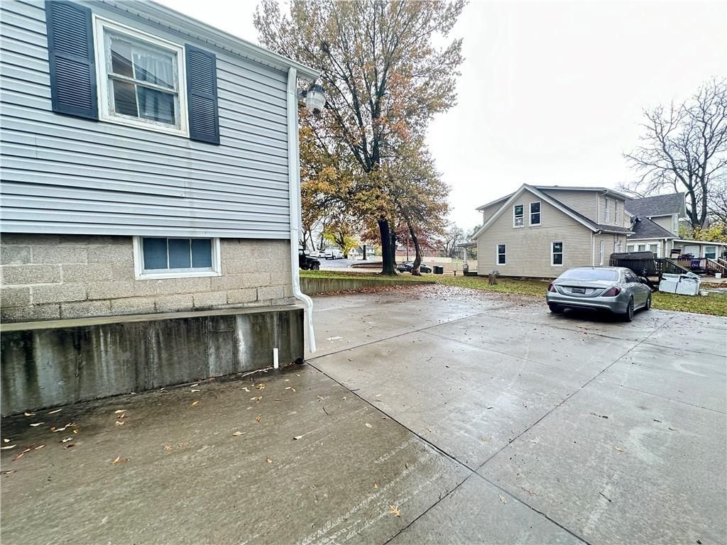 208 S Washington Street — photo 20