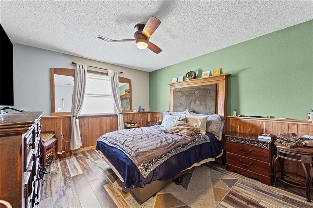 701 NE Banner Drive — photo 12