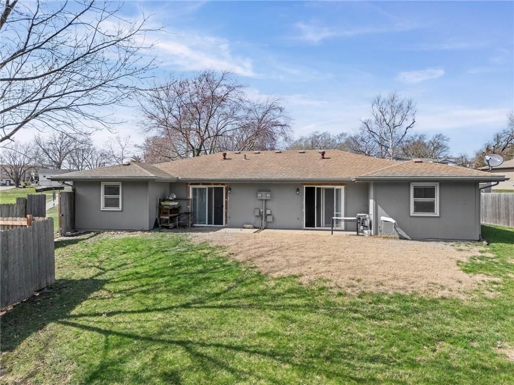 701 NE Banner Drive — photo 20