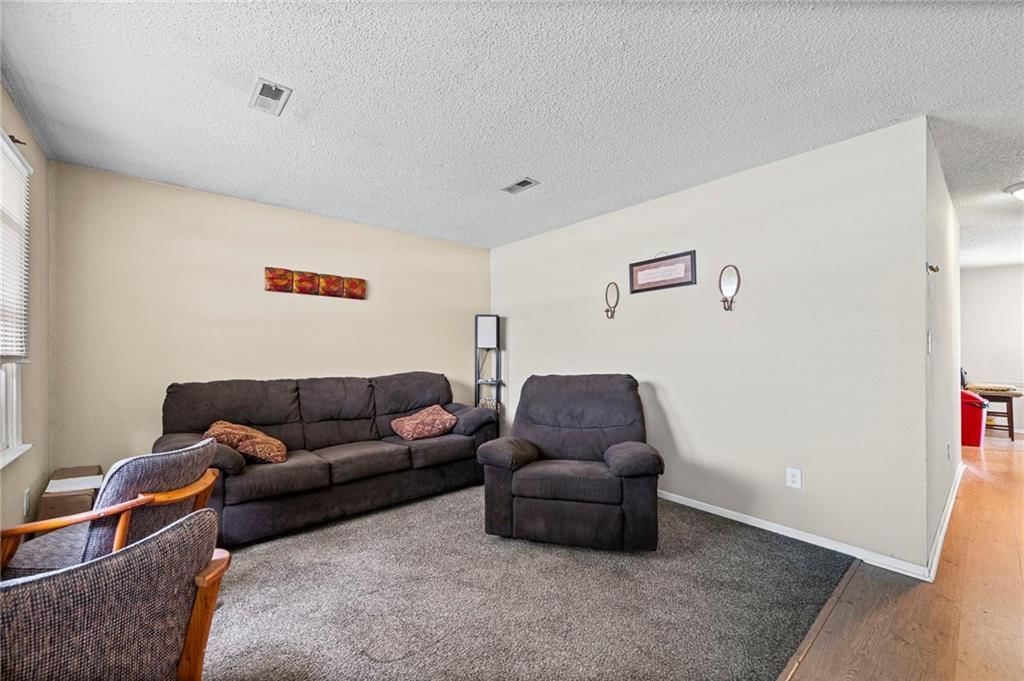 701 NE Banner Drive — photo 44