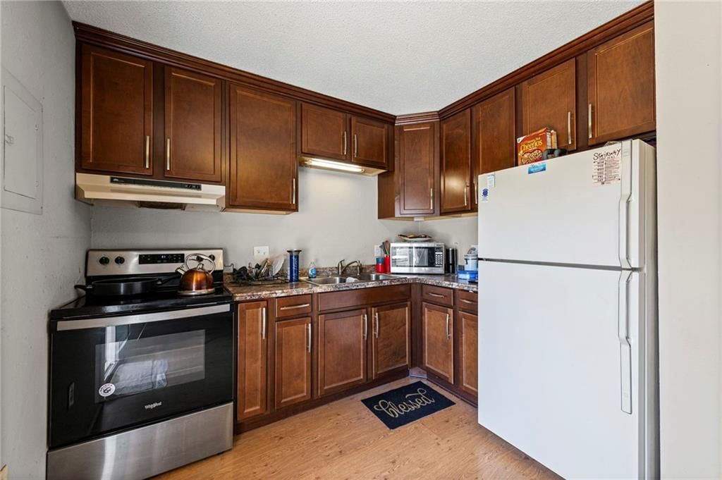 701 NE Banner Drive — photo 48