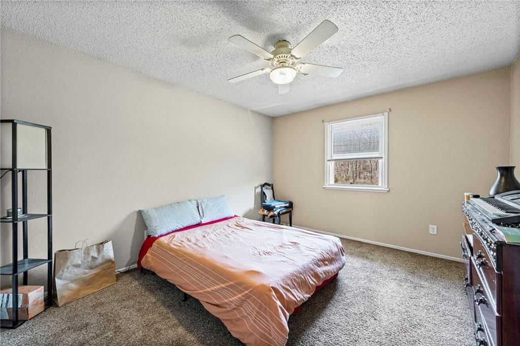 701 NE Banner Drive — photo 51
