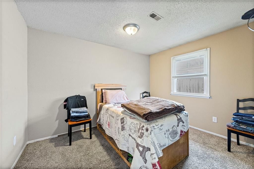 701 NE Banner Drive — photo 54