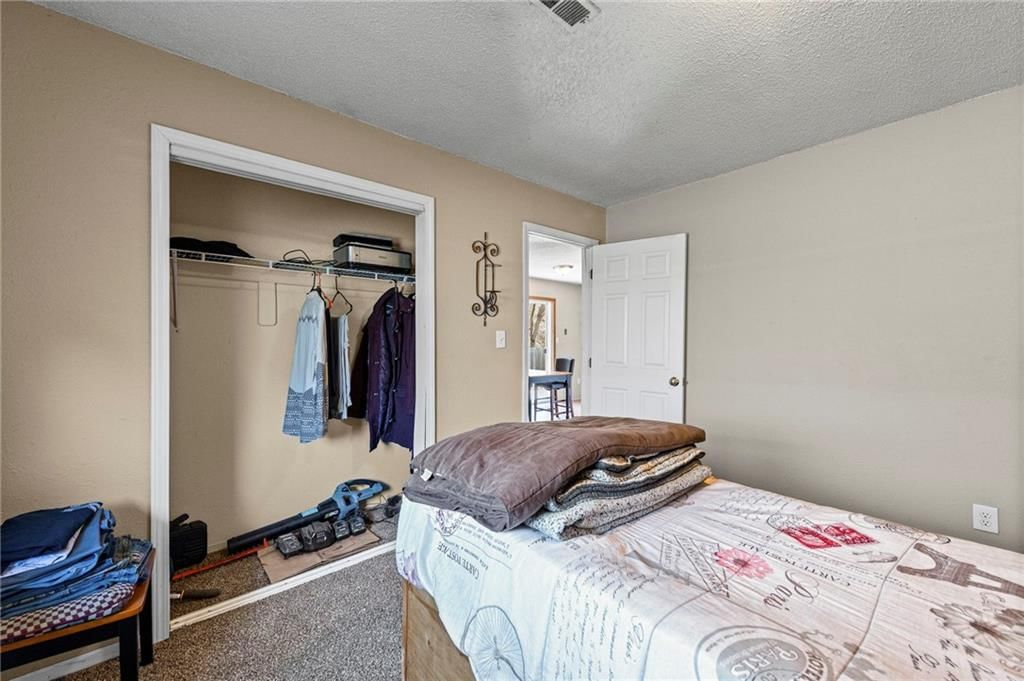 701 NE Banner Drive — photo 55