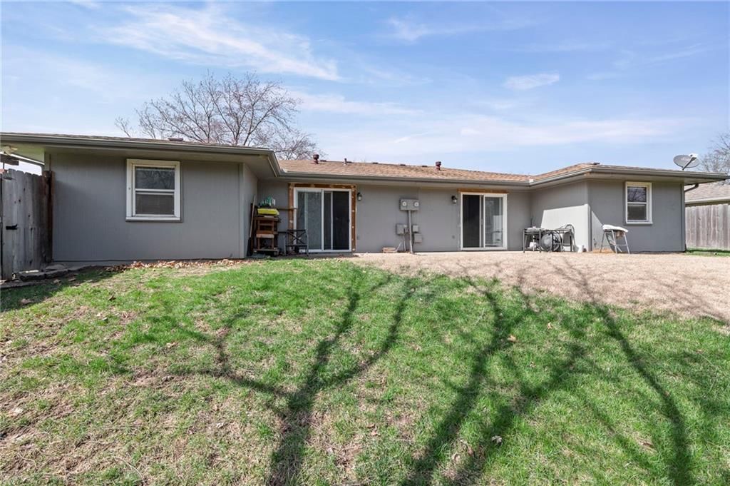 701 NE Banner Drive — photo 59