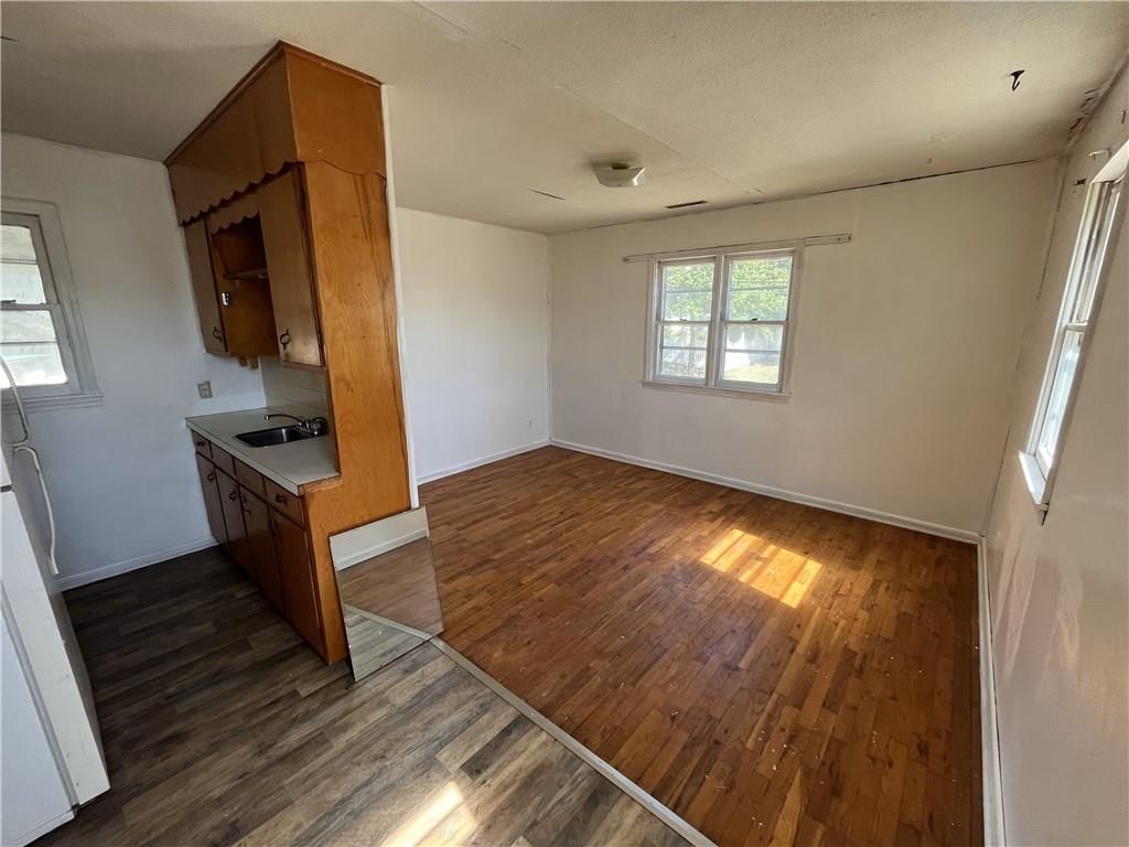 300 Zoll Street — photo 4