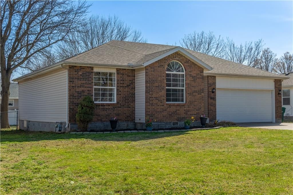 513 Kennedy Street, Frontenac, KS
