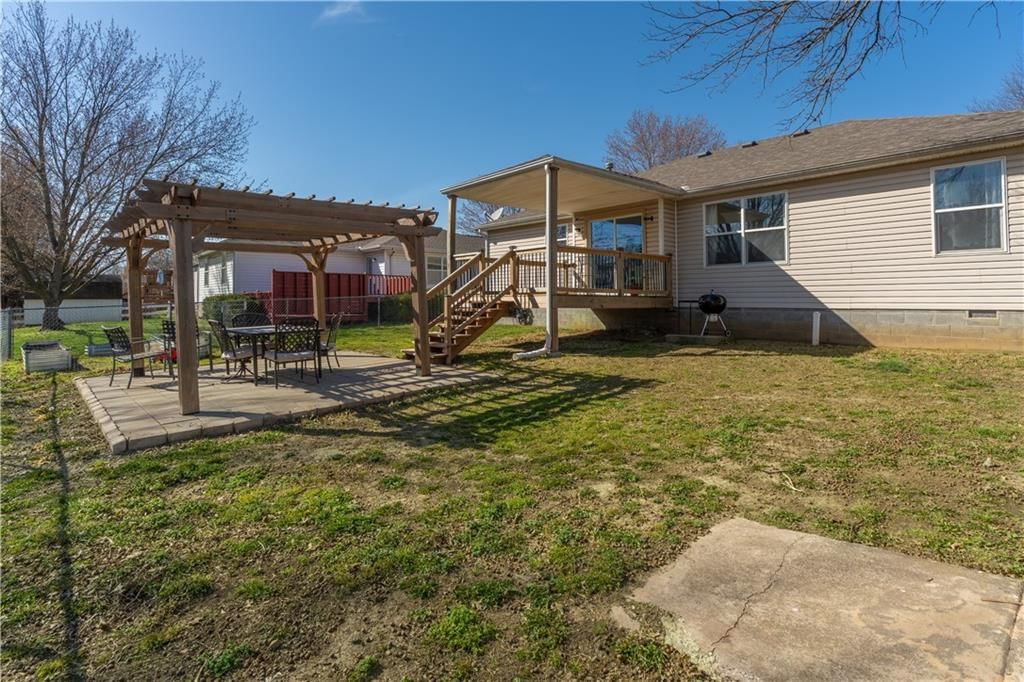 513 Kennedy Street — photo 31