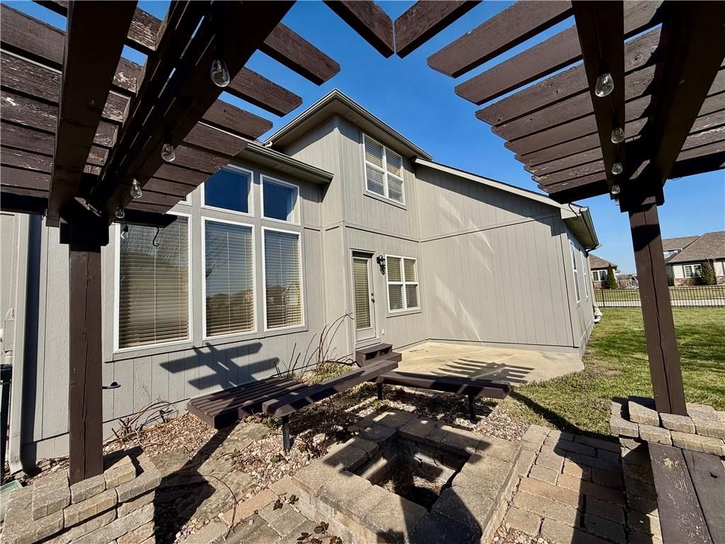300 SW Eagles Ridge Drive — photo 47