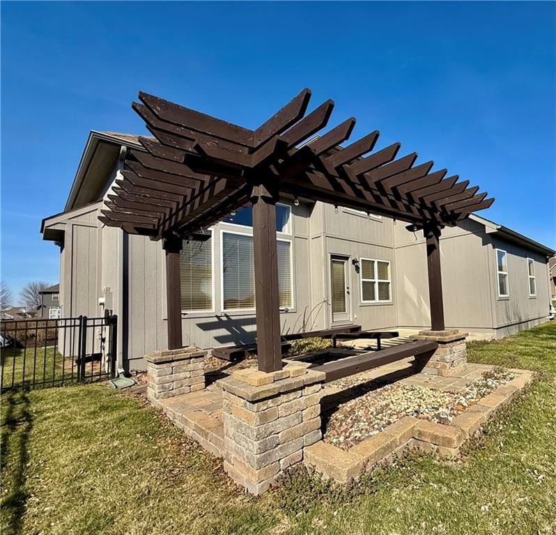 300 SW Eagles Ridge Drive — photo 49