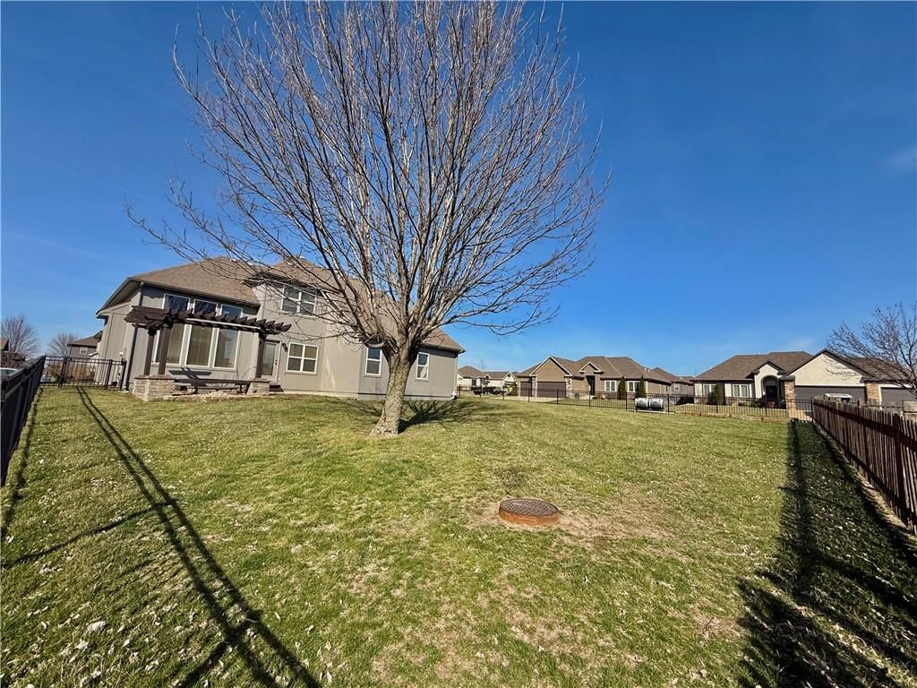 300 SW Eagles Ridge Drive — photo 53