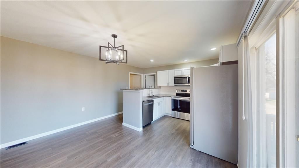 626 W Allison Street — photo 4