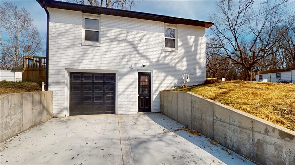 626 W Allison Street — photo 15