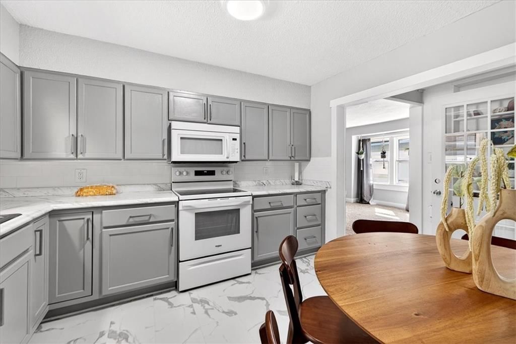 10804 Felton Street — photo 8