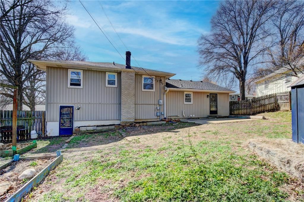 311 SW Pinnell Drive — photo 25
