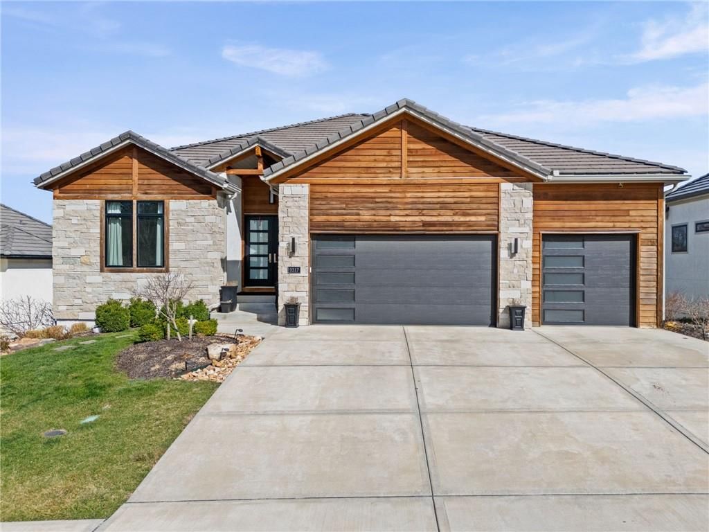 9317 Cottonwood Canyon Drive — photo 2