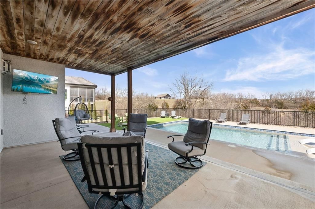9317 Cottonwood Canyon Drive — photo 45