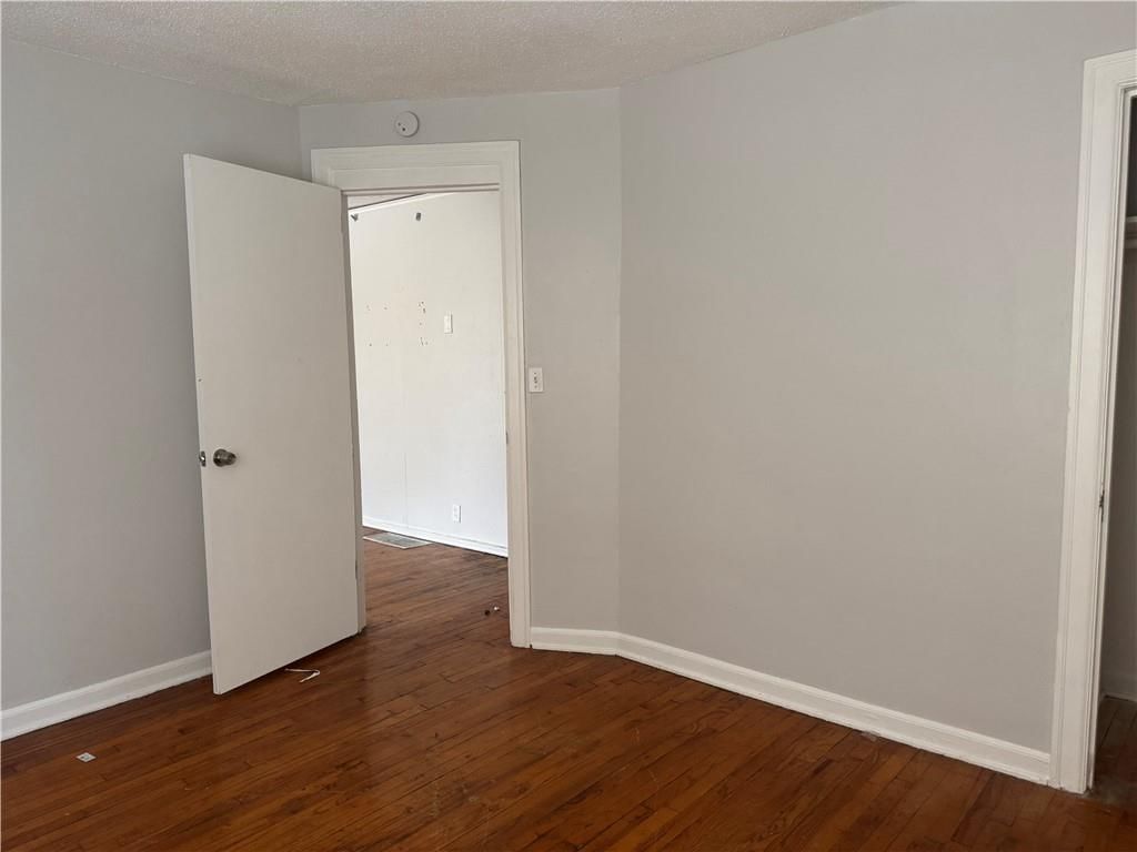 1600 Cypress Avenue — photo 9