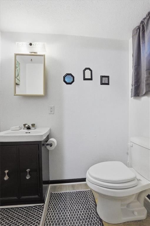 216 S Shrank Avenue — photo 20