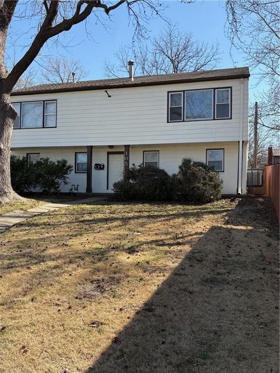 105 S Crysler Avenue — photo 2