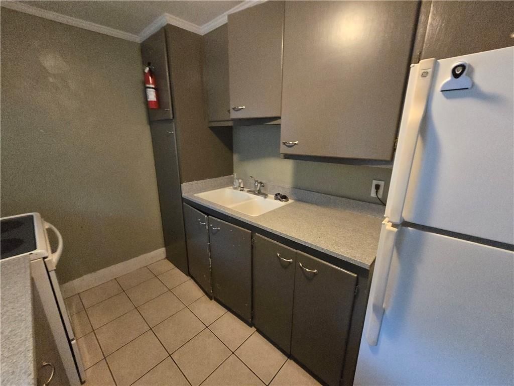 105 S Crysler Avenue — photo 10