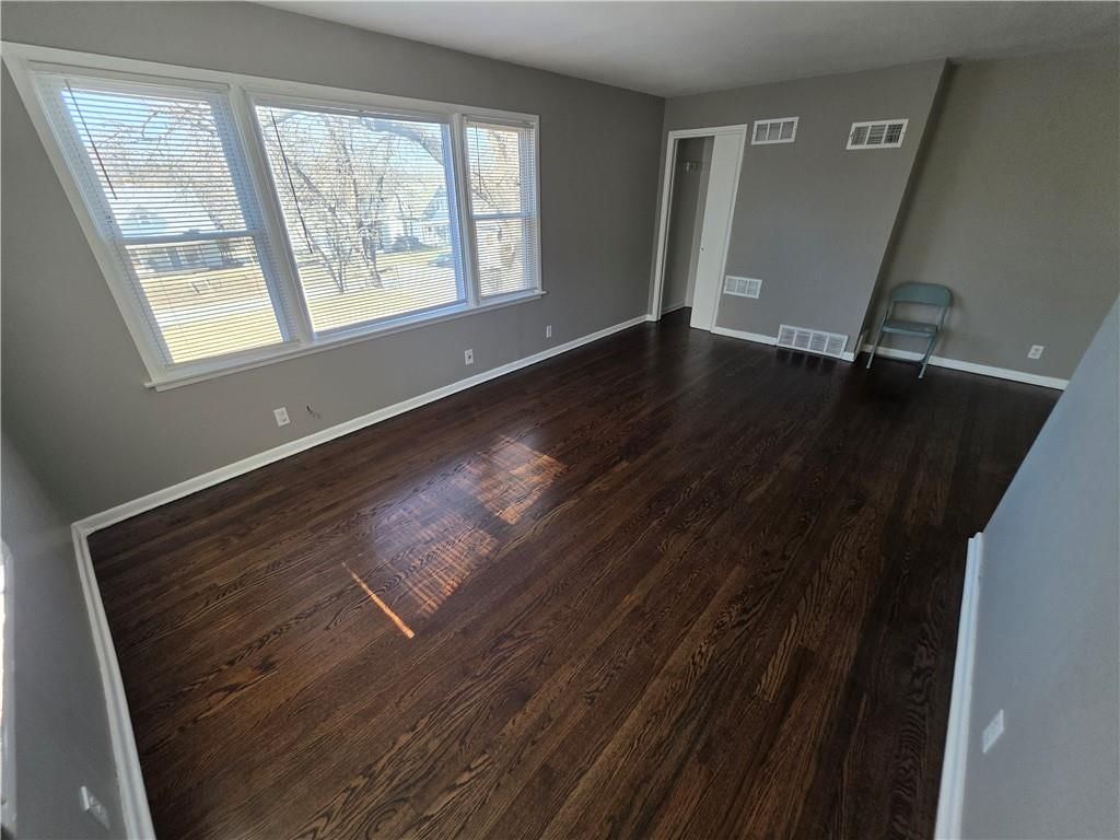 105 S Crysler Avenue — photo 13