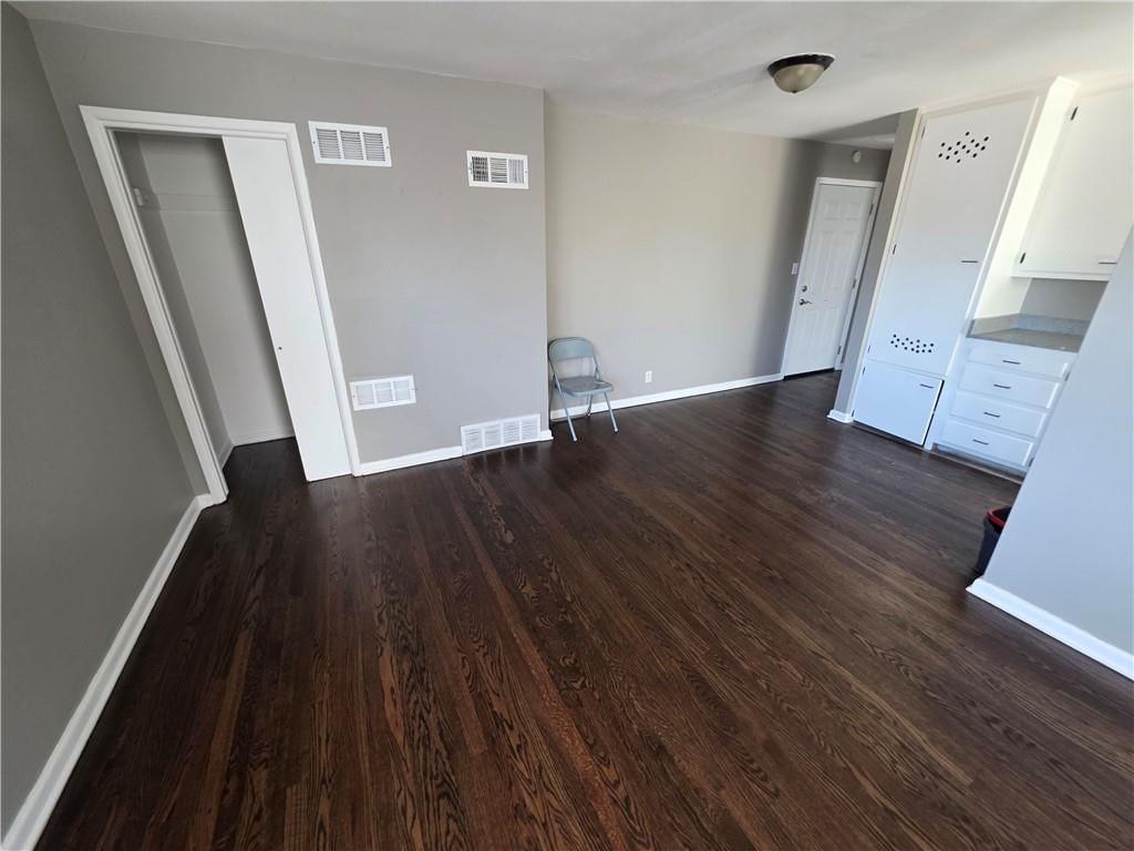 105 S Crysler Avenue — photo 14