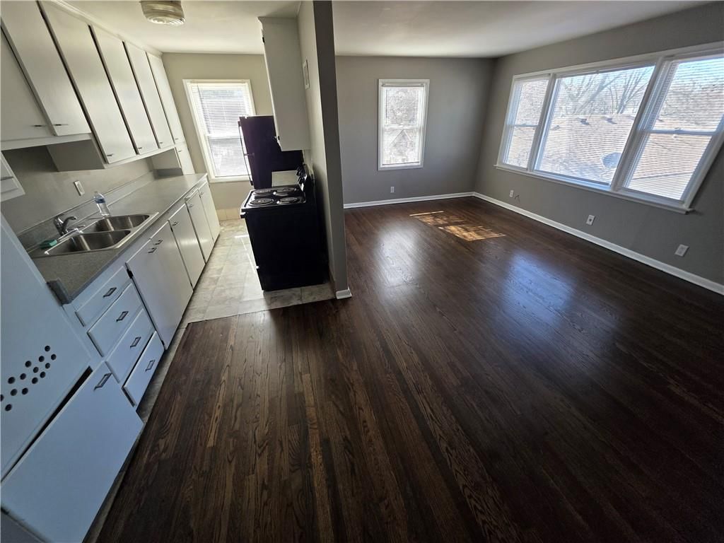 105 S Crysler Avenue — photo 17