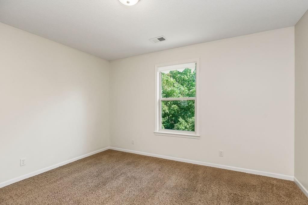 875 Clearview Drive — photo 32