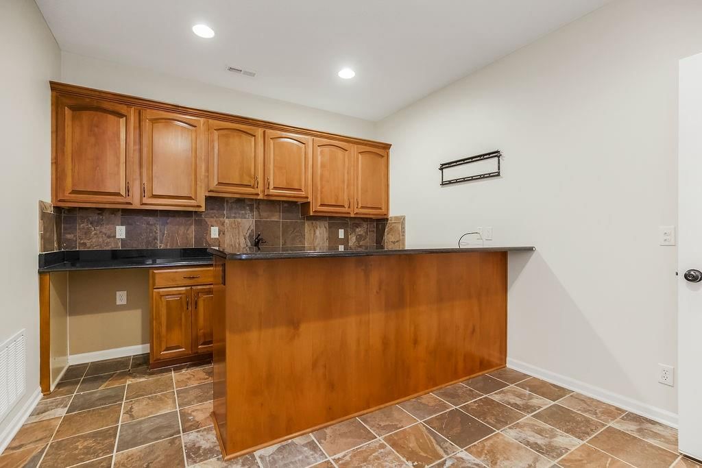 875 Clearview Drive — photo 39
