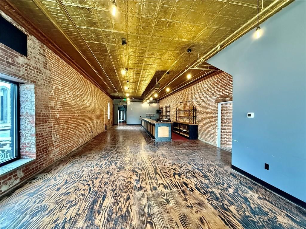 101 E 4th Street — photo 7
