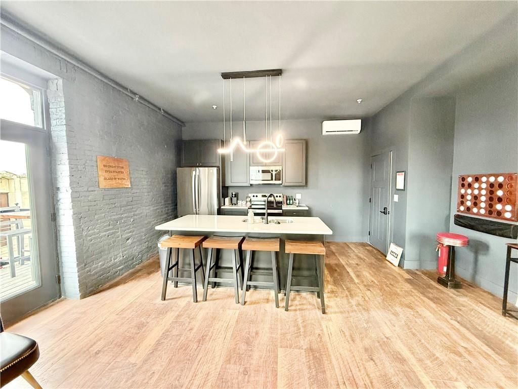 101 E 4th Street — photo 44