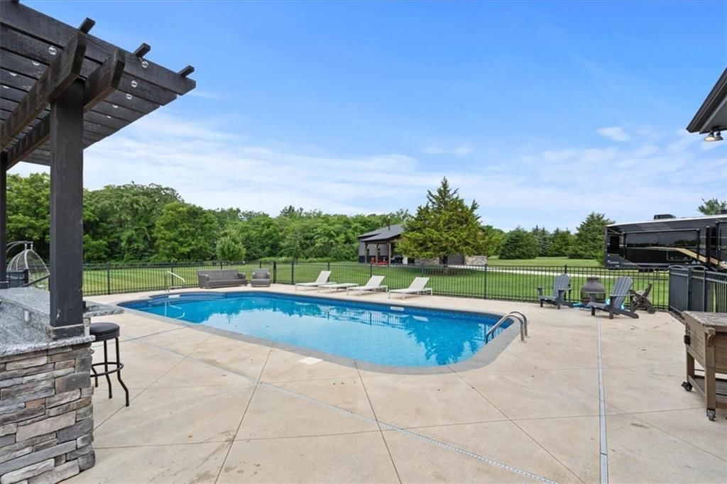 30310 Woodland Drive — photo 9
