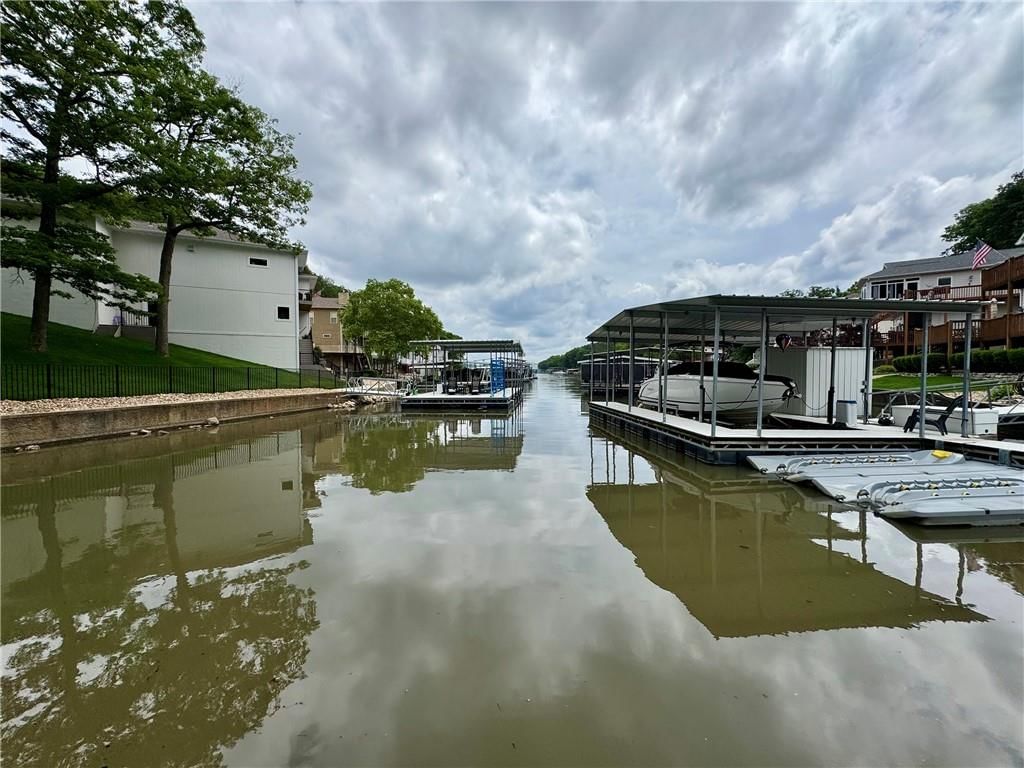 307 Ledgestone Estates Lane — photo 32
