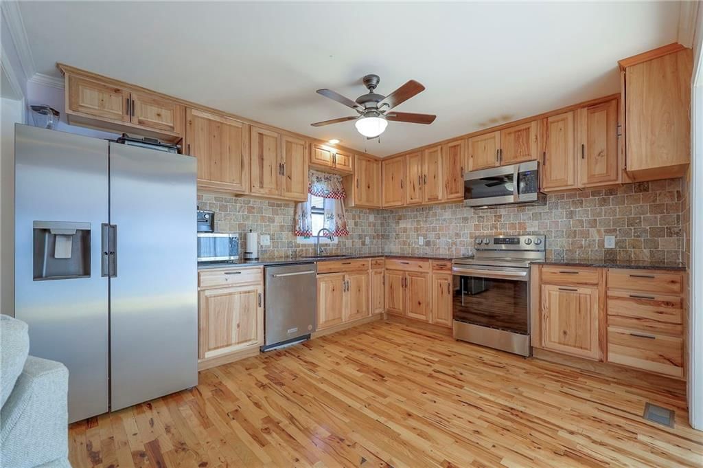 3423 Yecker Avenue — photo 11