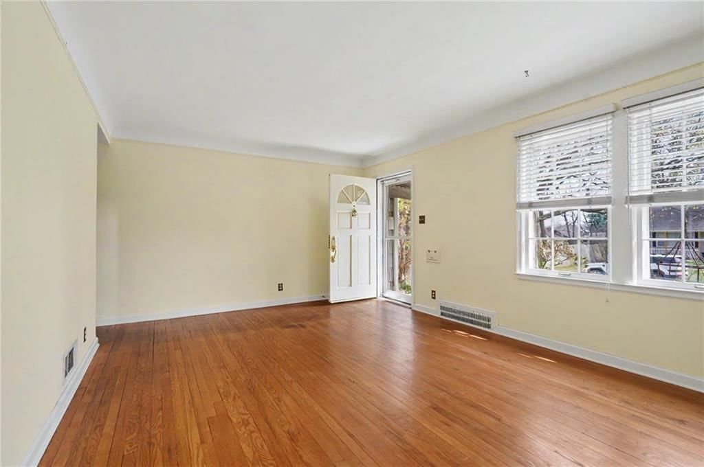 5212 W 57th Terrace — photo 7