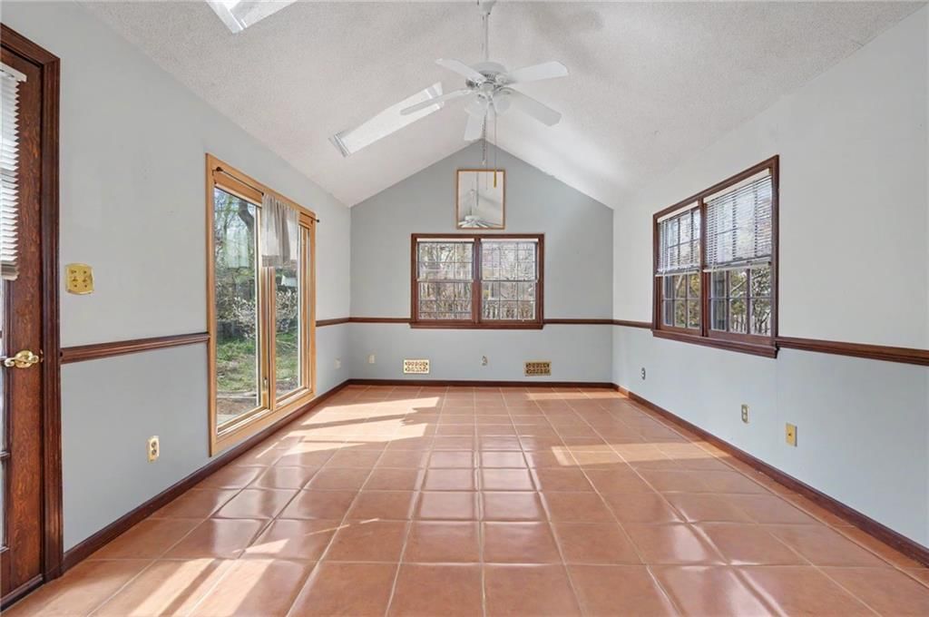 5212 W 57th Terrace — photo 20