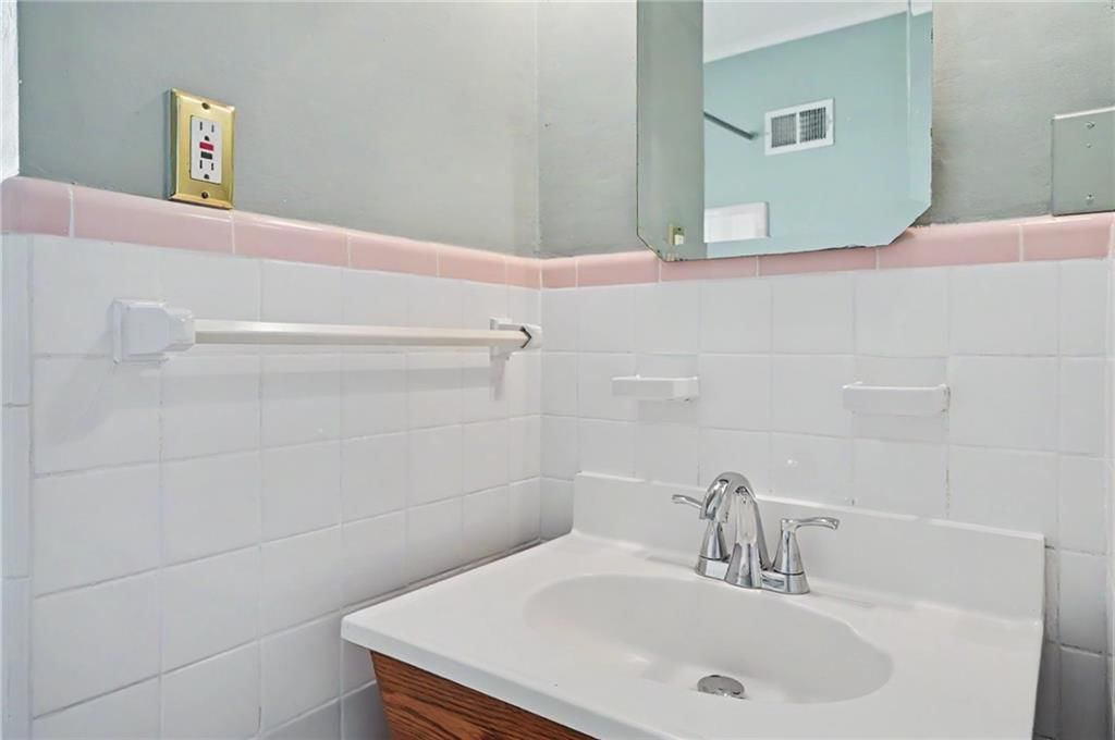 5212 W 57th Terrace — photo 32