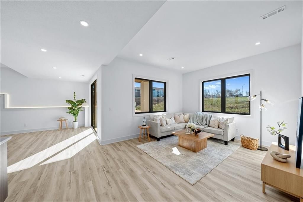 2611 NW 84th Terrace — photo 33
