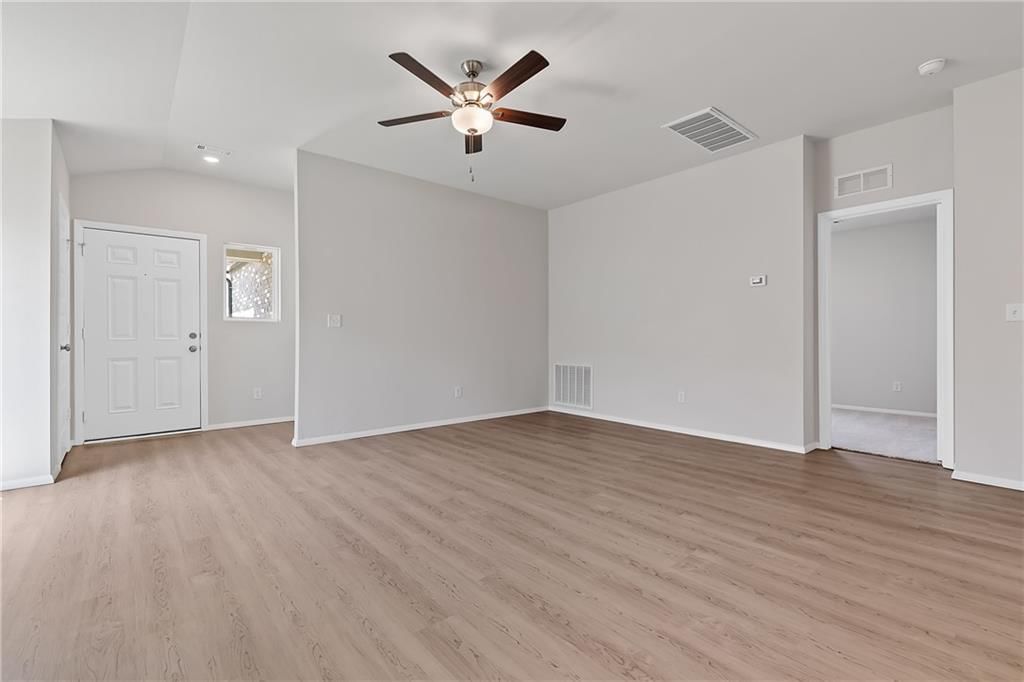 20843 Fairview Street — photo 3