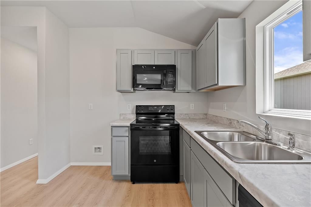 20843 Fairview Street — photo 5