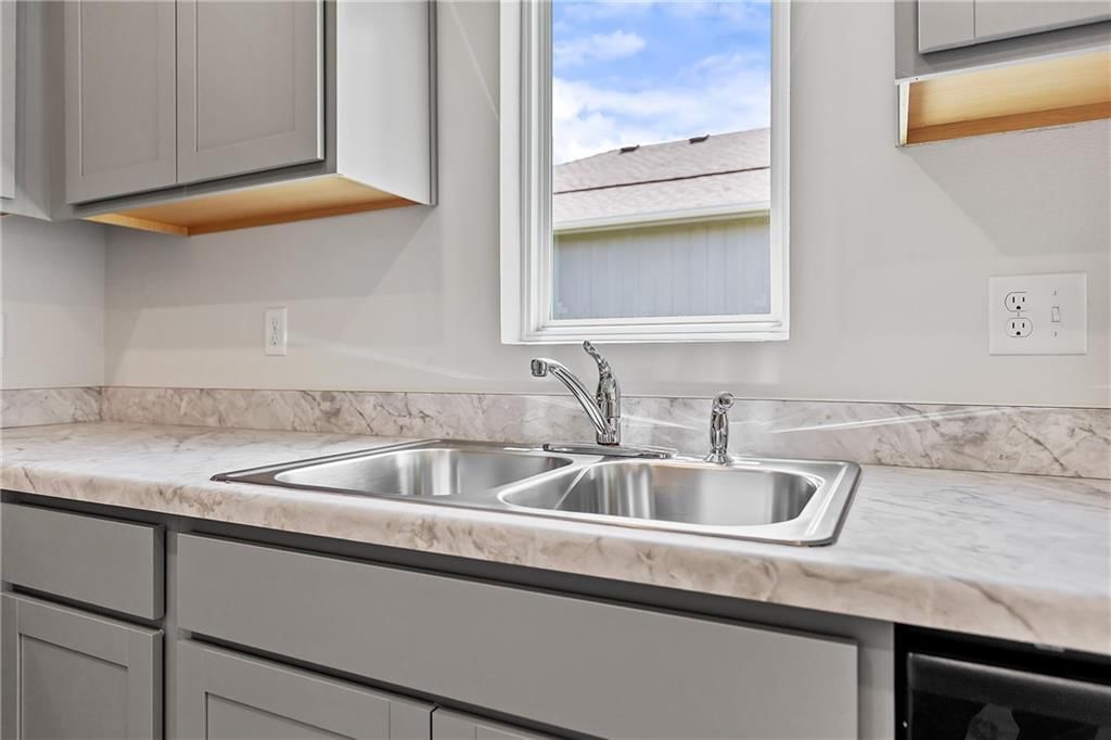20843 Fairview Street — photo 7