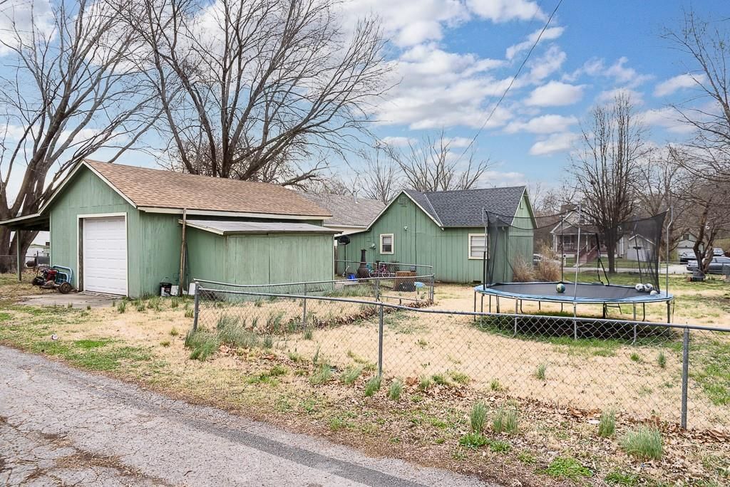 1020 Osage Street — photo 15